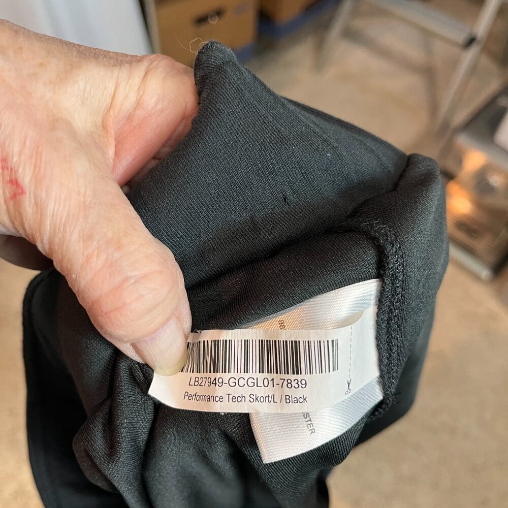 Women's Black Quince Performance Tech Skort, Size L - Picture 9 of 9